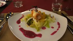 大虾香芒柚子田园沙律