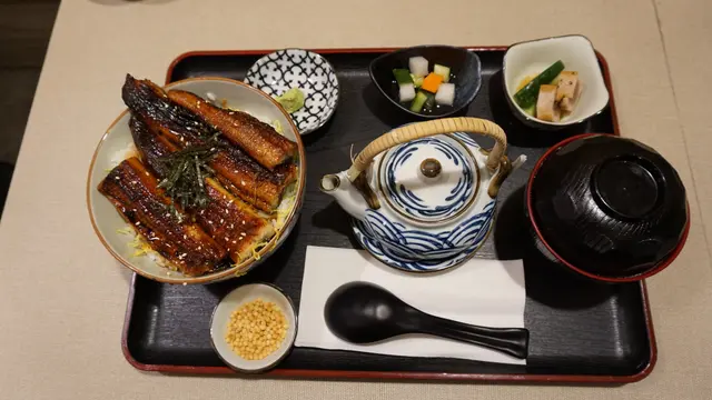 鰻魚丼