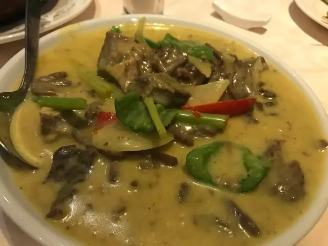 咖喱牛腩但似葡汁牛腩