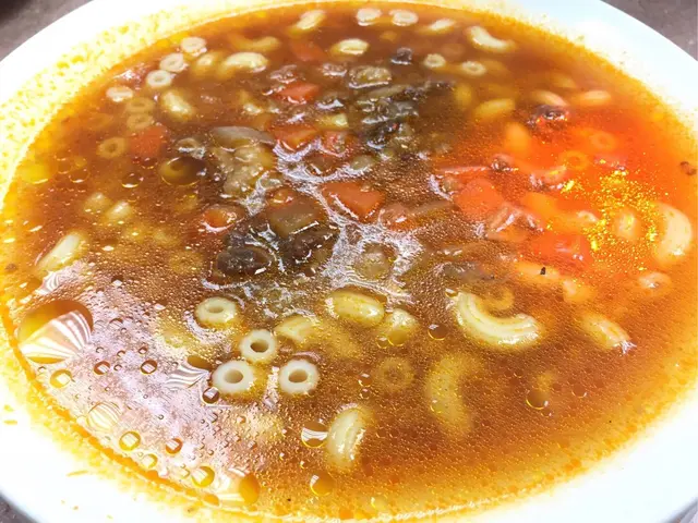 個牛尾湯真係幾好味嫁，牛味好重！