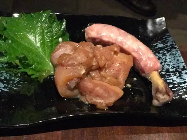 額外免費加的雞柳及雞骨腸