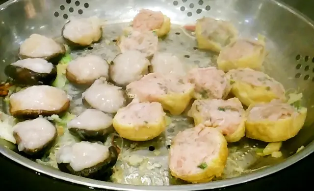 百花釀花菇 / 家鄉釀豆卜