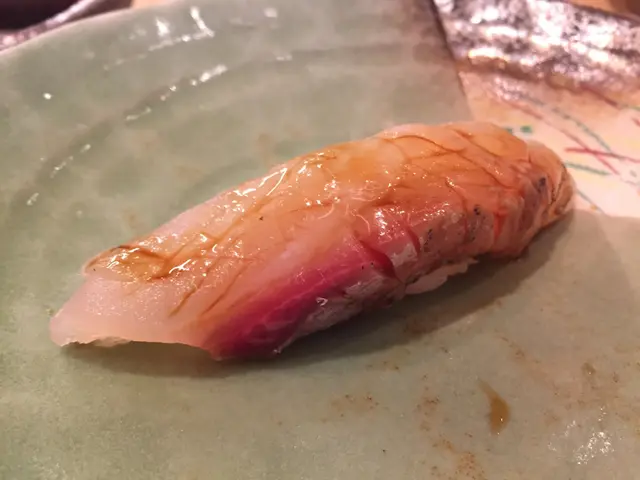 只是拍了第一件，吃了飯焦壽司，什麼心情也沒有。