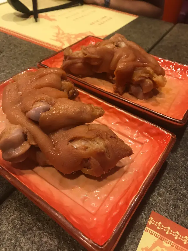 整得好乾淨，不太濃味。