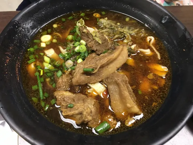紅燒牛肉麵(辣)