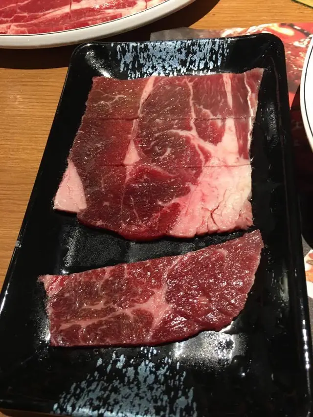 這就是加錢後升級才能叫的肉眼扒,大家睇顏色及樣子就心中有數了