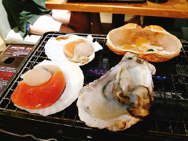 磯燒珍寶蠔、扇貝、甲羅燒