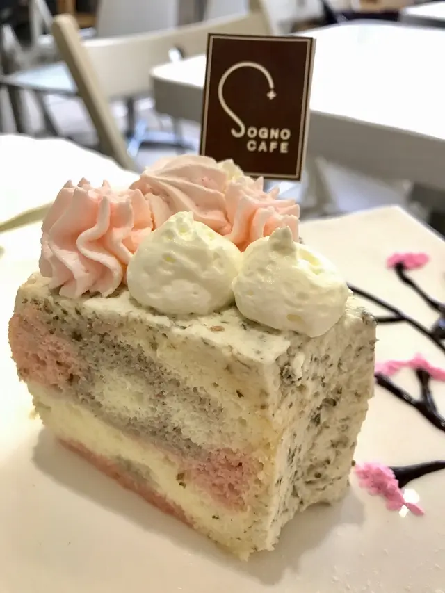 賣相已經忍唔住一啖咬落去鬆軟的口感滿足我的味蕾