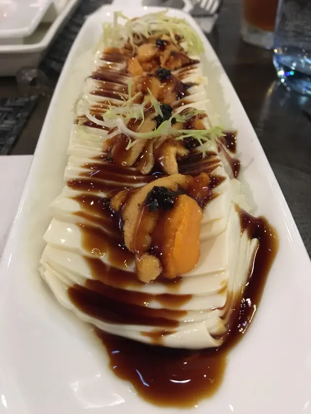 海膽黑松露豆腐