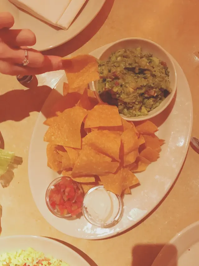 Avocado  with  chips
