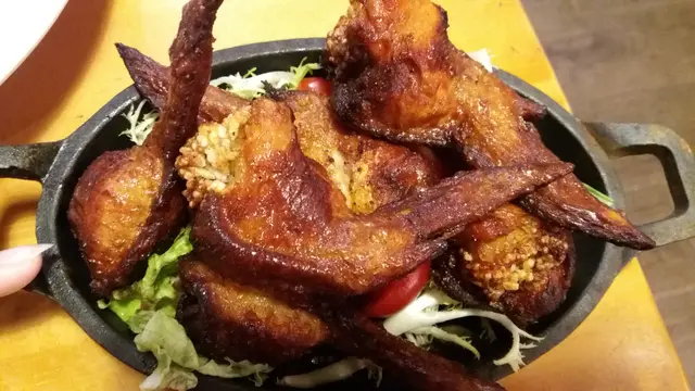 芝士糯米釀無骨雞全翼