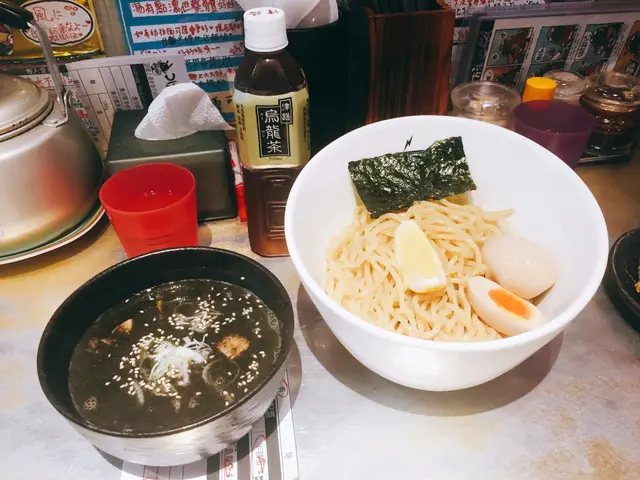 魚介豚骨焙煎黑芝麻沾麵