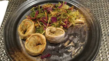 韩式辣汁煎饺拌出紧烟嘅蔬菜