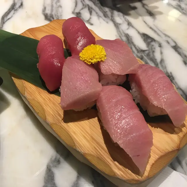 一客六件，色澤誘人亮麗，讓人垂涎三尺😋