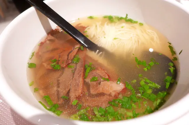五香牛肉拉麵