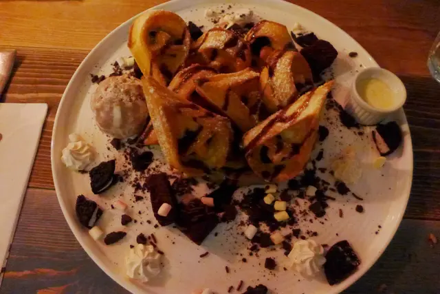 升級版奧利奧朱古力布朗尼窩夫雪糕-全份