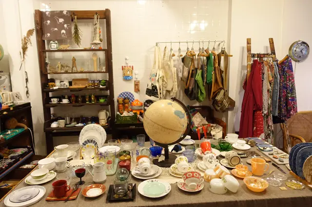成千上萬的餐具、文具、飾物、環保袋、小物、懷舊東西…什麼都有！