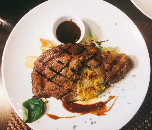 炭燒美國頂級Prime牛肉眼伴牛肉濃汁