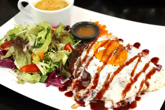 和牛漢堡飯套餐