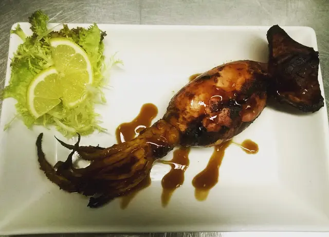 魷魚真的很美味,和大隻