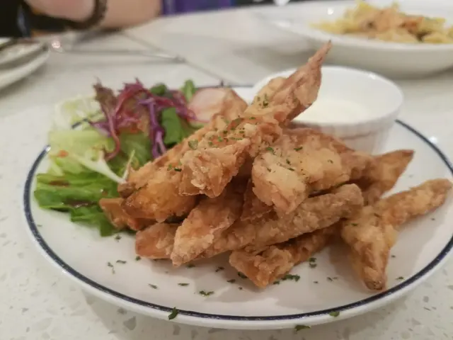 酥炸雞脾菇配芝士醬