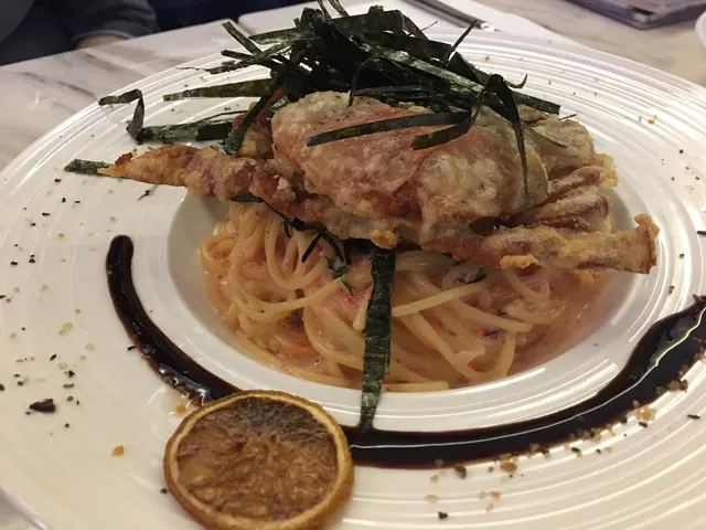 明太子炸軟殼蟹忌廉汁意大利麵