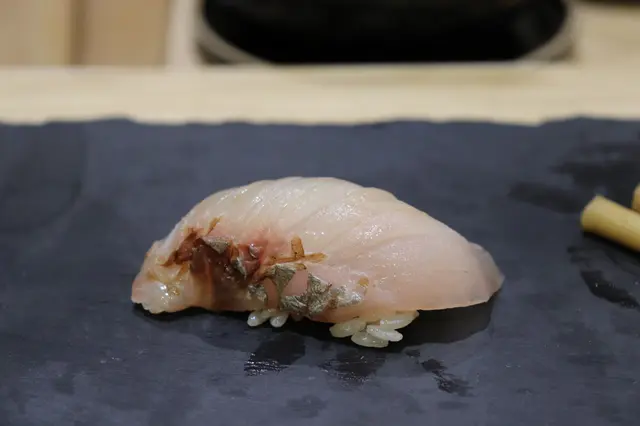 炭火網燒深海池魚