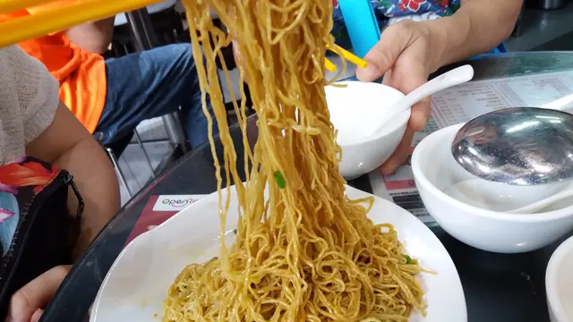 蟹黃撈麵