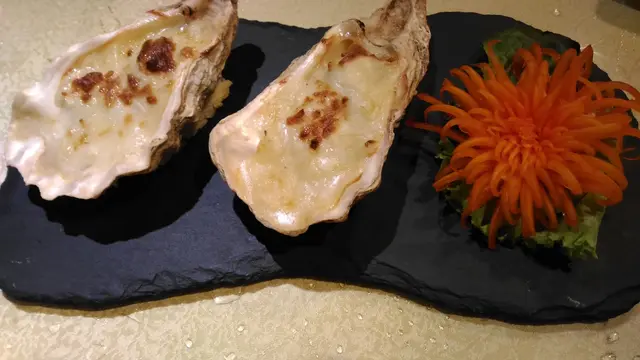 蒜香焗芝士老外蠔王