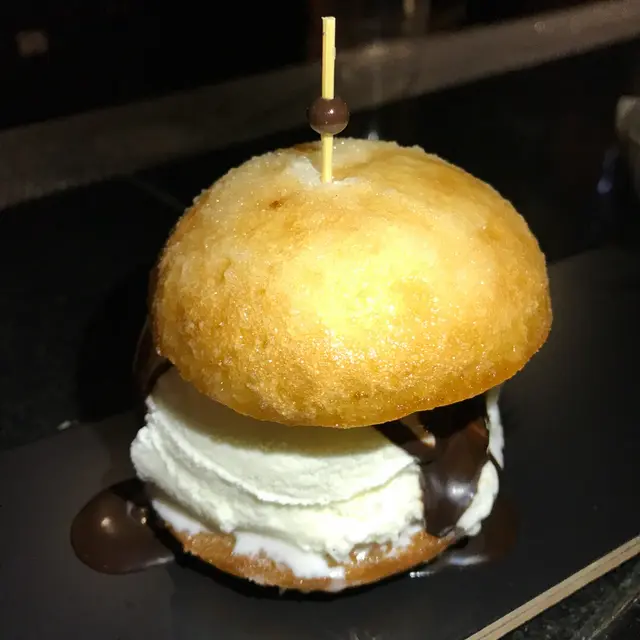 雖然好食但價錢太貴不值得!面包的質感好像炸冬甩一樣軟熟