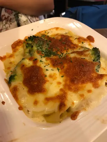 芝士焗大虾磨菇千层面(加咗西兰花)