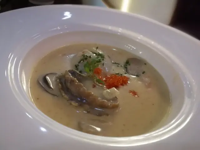 忌廉鮑魚冬陰功海鮮湯