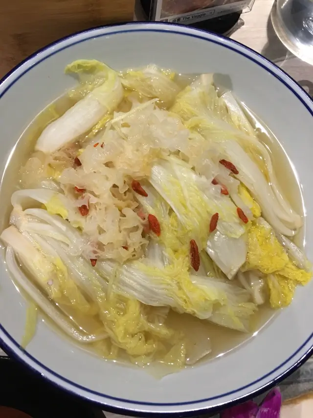 杞子雲耳上湯娃娃菜