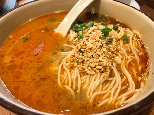 咪睇小佢,都幾辣下!