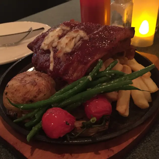 韓式芝士ribs配薯菜