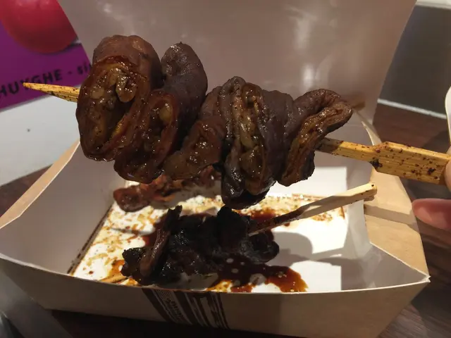 大腸肥美,口感軟腍,但不失嚼勁,肥膏的油脂香和微甜的滷水汁混和一起,正!😋