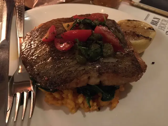 魚ok,  飯有改善空間