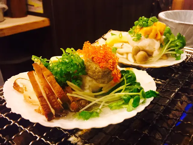 松葉蟹膏帆立貝燒 | 海膽帆立貝燒