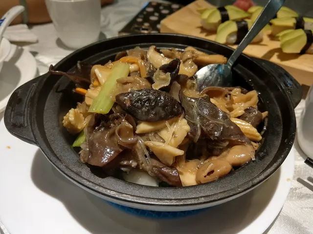 南乳木耳雜菌煲