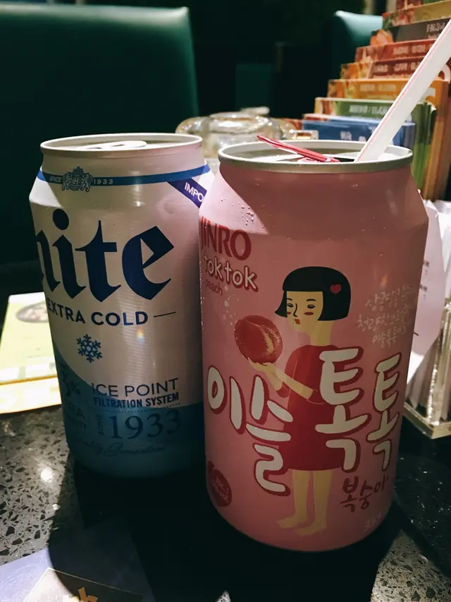 韓國啤酒與桃味氣酒