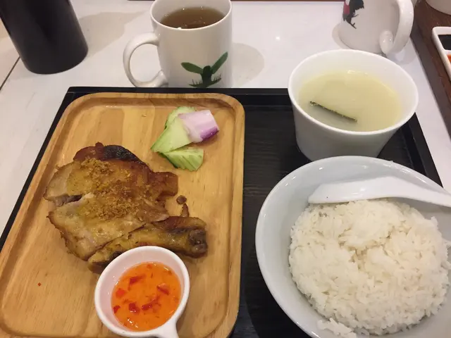 泰式雞髀飯