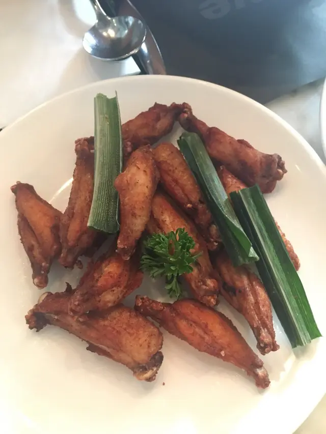 招牌脆炸單骨雞翼