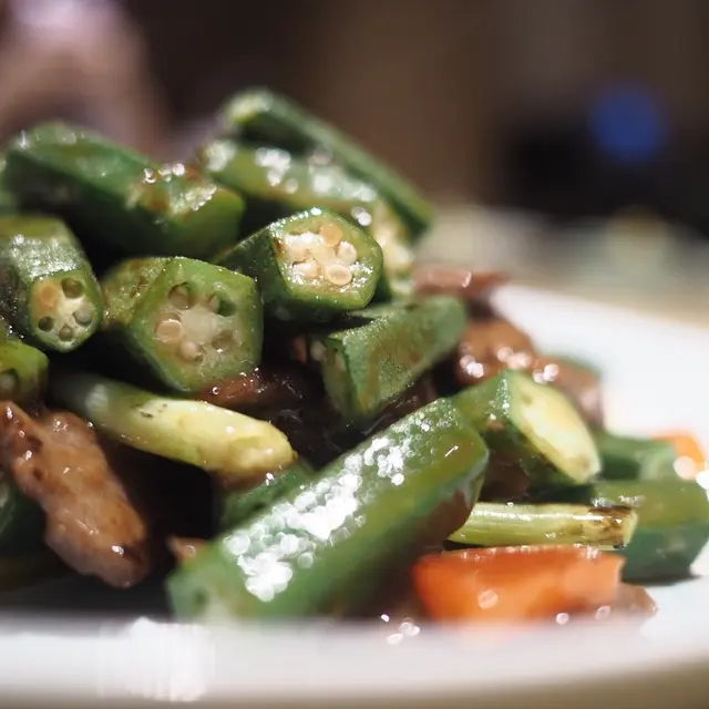 秋葵炒牛肉