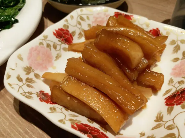 呢個真係好味，凍凍地咁食，好開胃同爽口，非林林的那種。