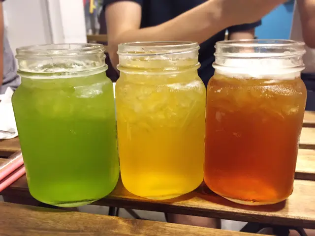 跟餐飲品