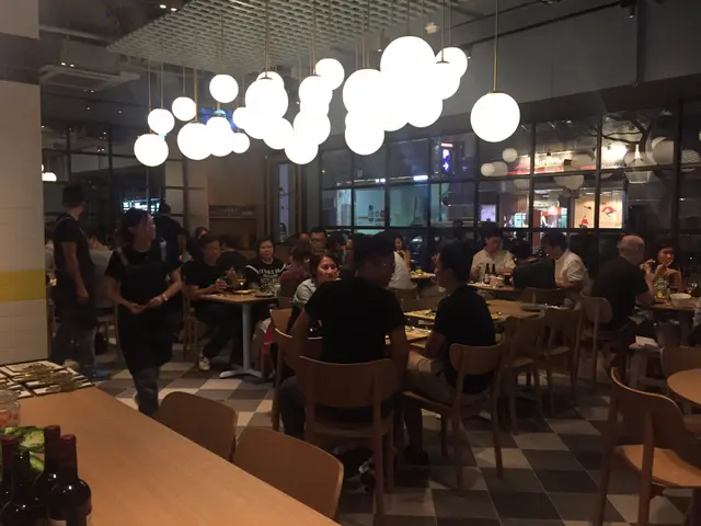 餐廳環境比人有個好輕鬆的感覺, 唔會好似去酒店咁咁拘謹, 起碼講吓嘢都唔洗比人昅住嘛~~