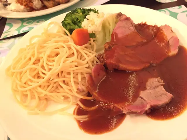 燒美國豬柳配燒汁意粉