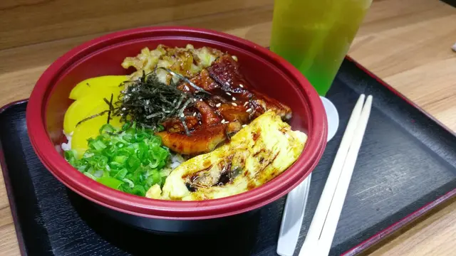 鰻魚三味丼