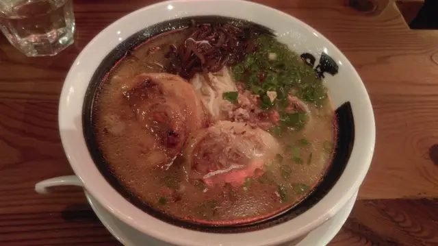 雞叉燒味玉雞白湯拉麵