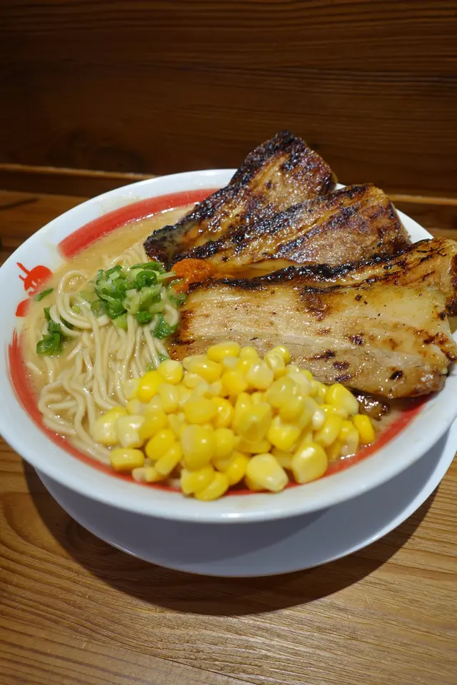 個人喜歡把粟米與其他配料浸湯一起食，口味會更錦上添花啦！